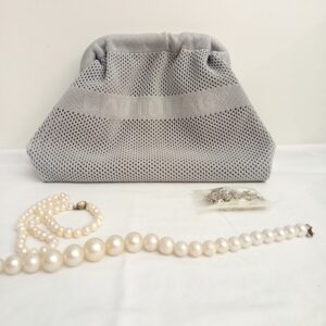 Bag to bag τσάντα χειρός με ασημί γυαλιστερή πλέξη.